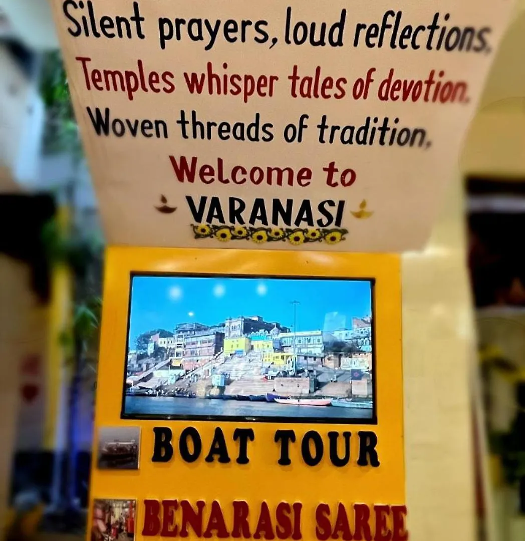 Golden Lotus Varanasi 0*,  Indien